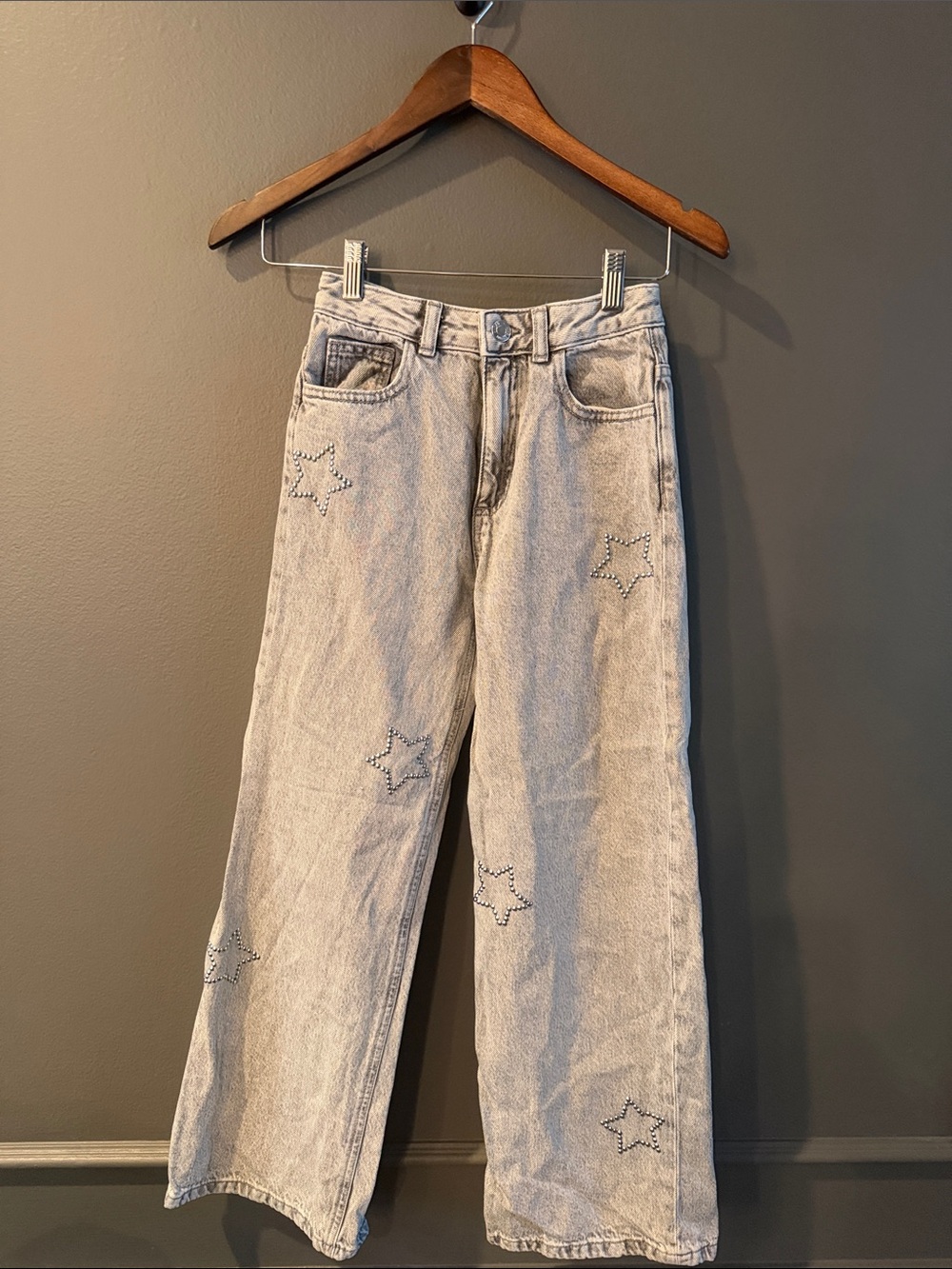 Mango Girls Light Gray Wash Wide-Leg Jeans with Star Stud Details